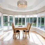 Mongalvin Villa Whitehill