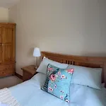 Villa Mongalvin Whitehill