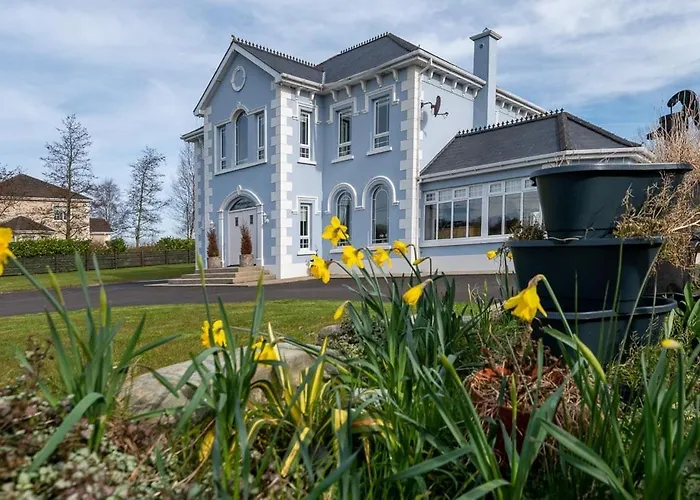 Mongalvin Villa Whitehill