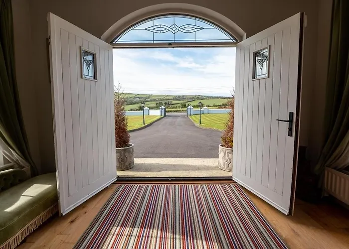 Mongalvin Villa Whitehill