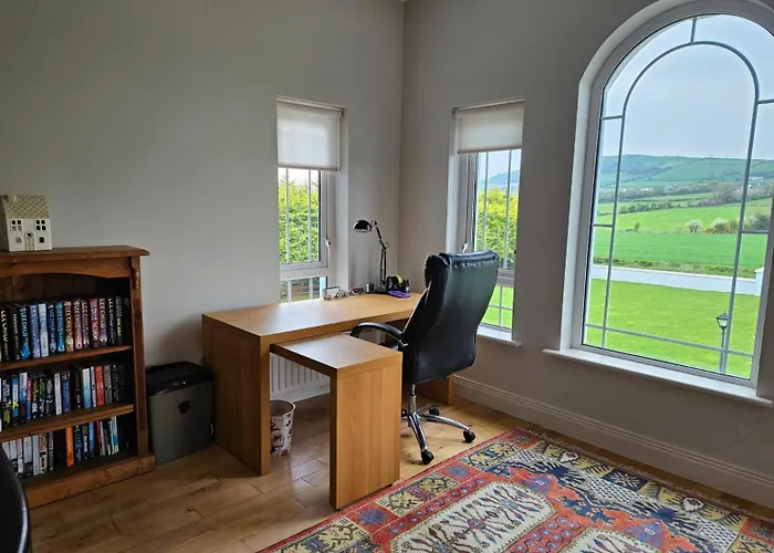 Villa Mongalvin Whitehill